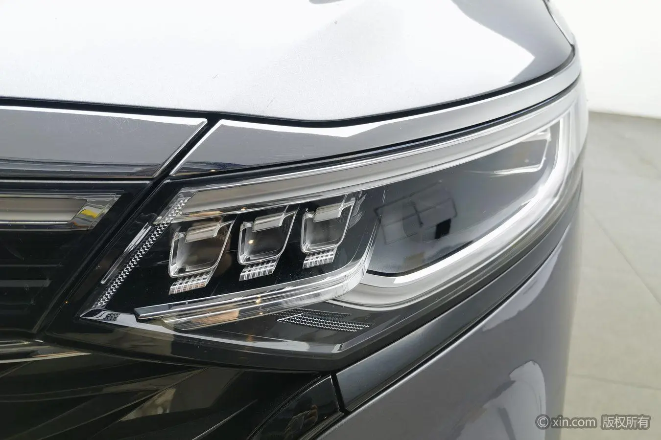 Roewe Roewe iMAX8 400TGI Supreme Series Extreme Edition