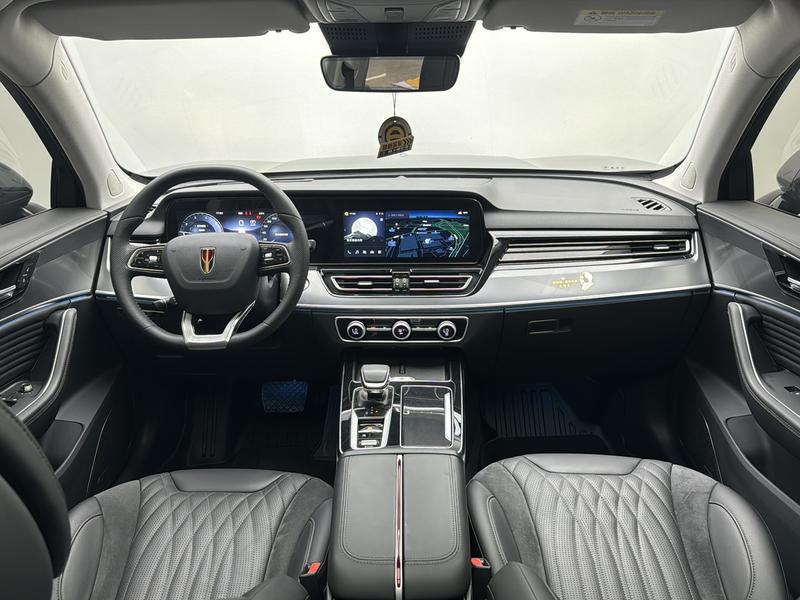 Hongqi Red Flag HS5 2023