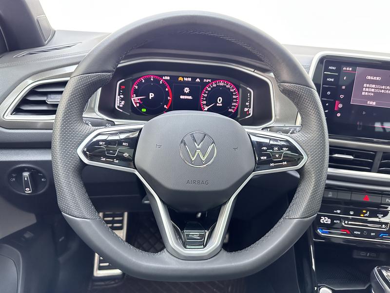 Volkswagen T-Roc 2024