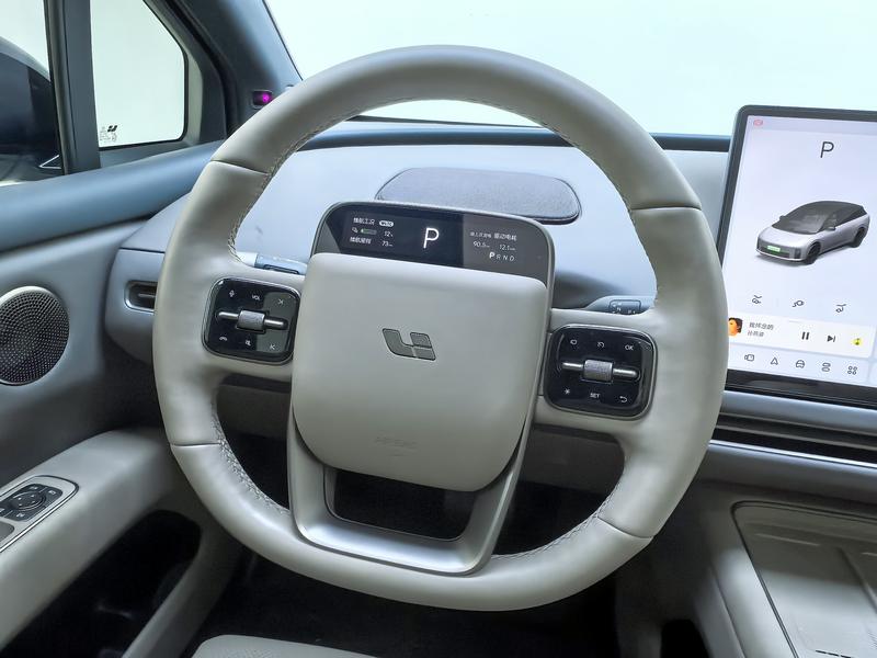 Li Auto Ideal i6 2025