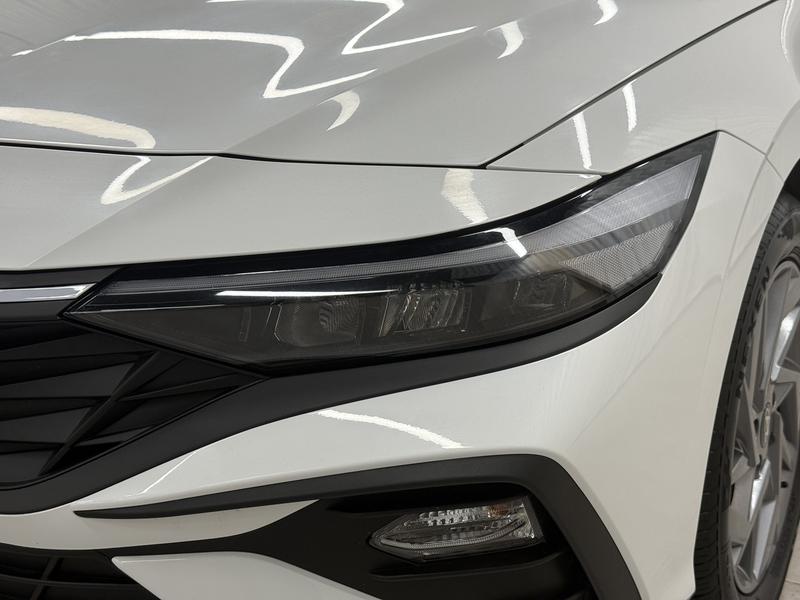 Hyundai Elantra 2023