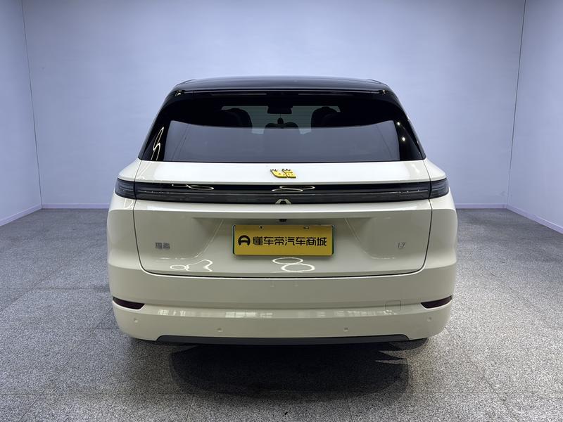 Li Auto Ideal L7 2024