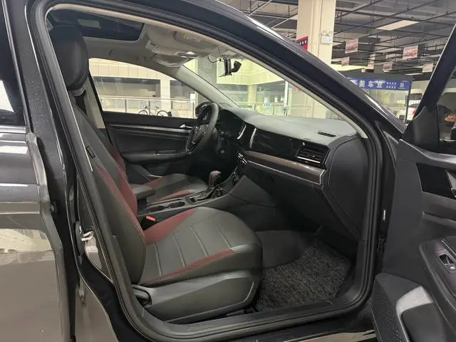 Volkswagen Bora 1.5L automatic comfort intelligent version