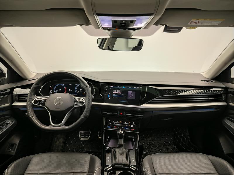 Volkswagen Passat 2024