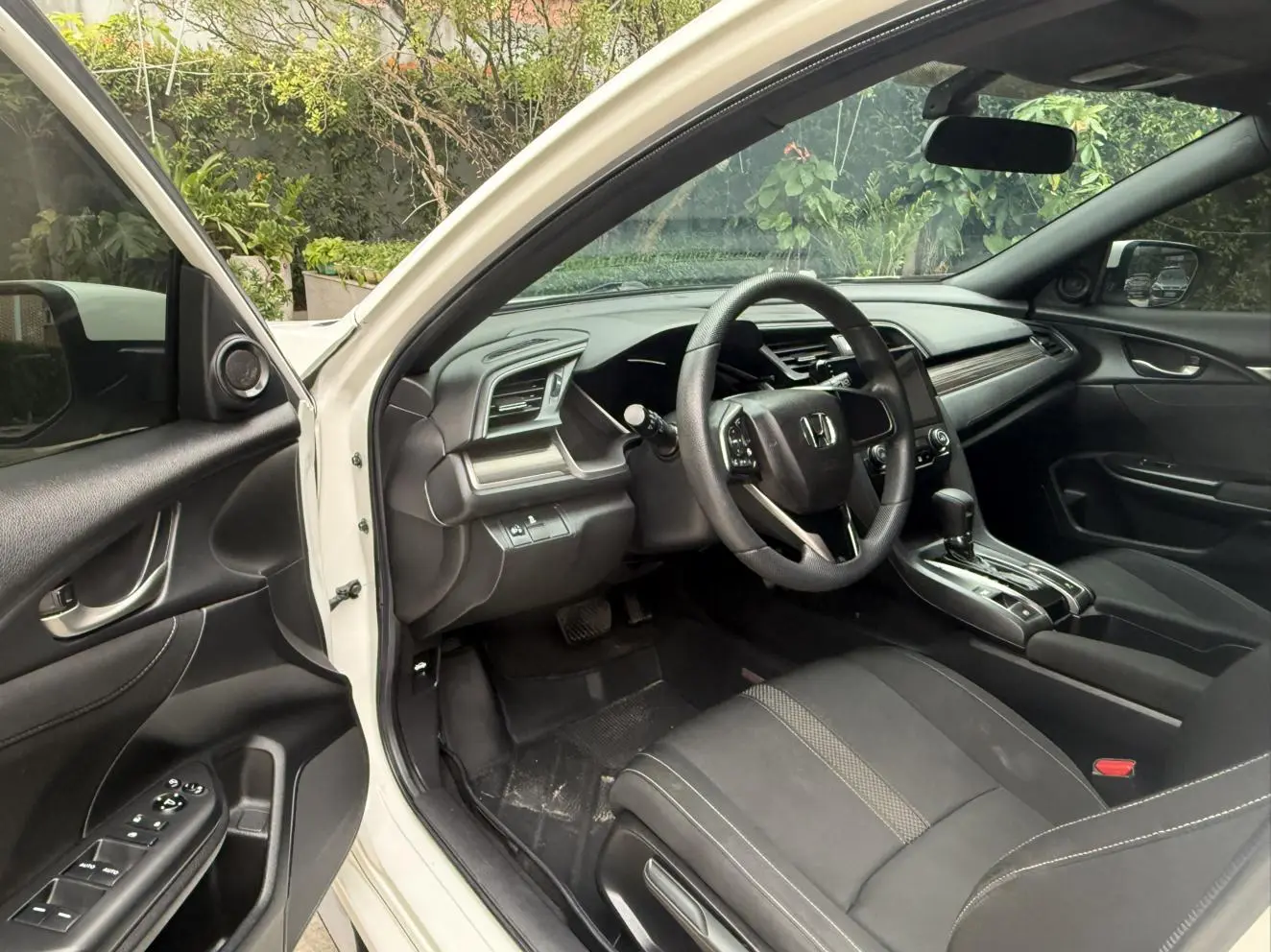 Honda Civic HATCHBACK 220TURBO CVT cutting-edge control