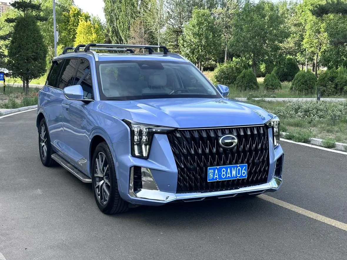 GAC Trumpchi GS8 Dual engine series 2.0TM hybrid four-wheel drive Premium Edition 7-seater