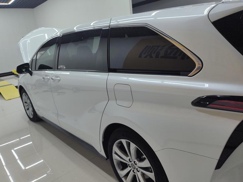 Toyota Sienna 2023