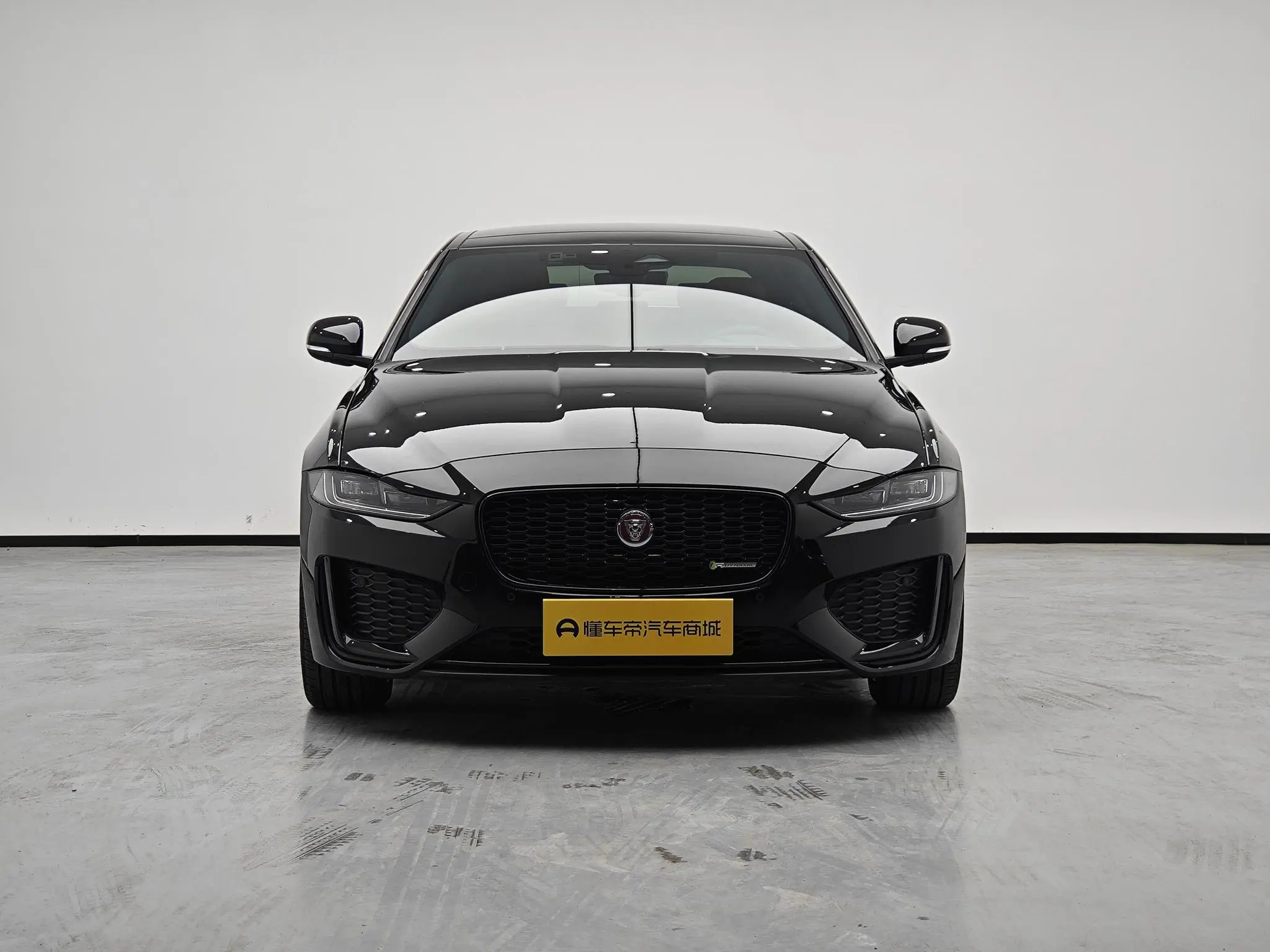Jaguar Jaguar XEL 2.0T 250PS Yao Black Sports Edition