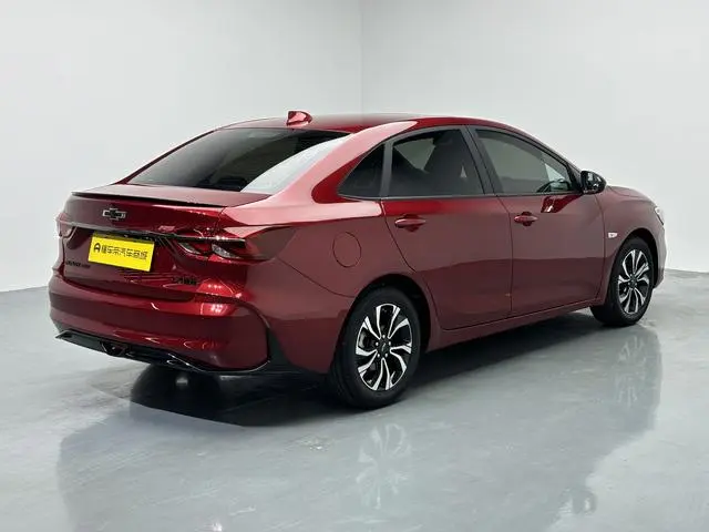 Chevrolet Cruze RS 330T Automatic Fun Version
