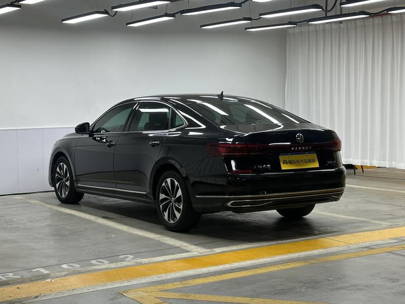 Volkswagen Passat 2023