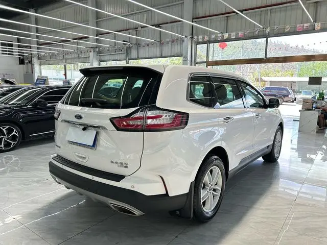 Ford Sharp World EcoBoost 245 two-wheel drive elite 5-seater