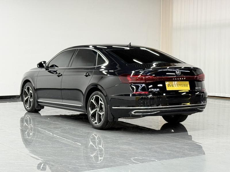 Volkswagen Passat 2025