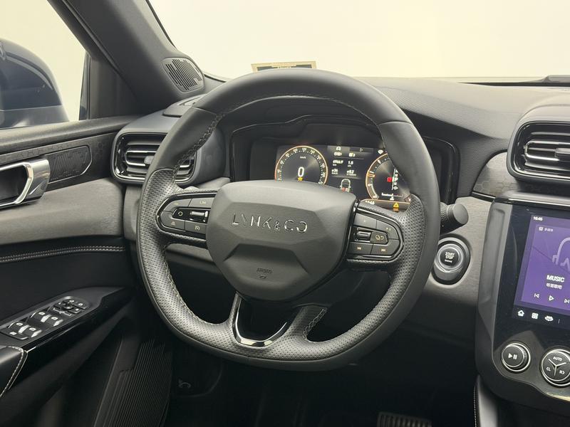 Lynk & Co Link 03 2022
