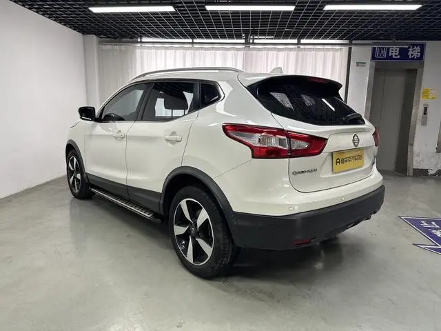 Nissan Qashqai 2.0L CVT Smart Enjoy Edition Country V