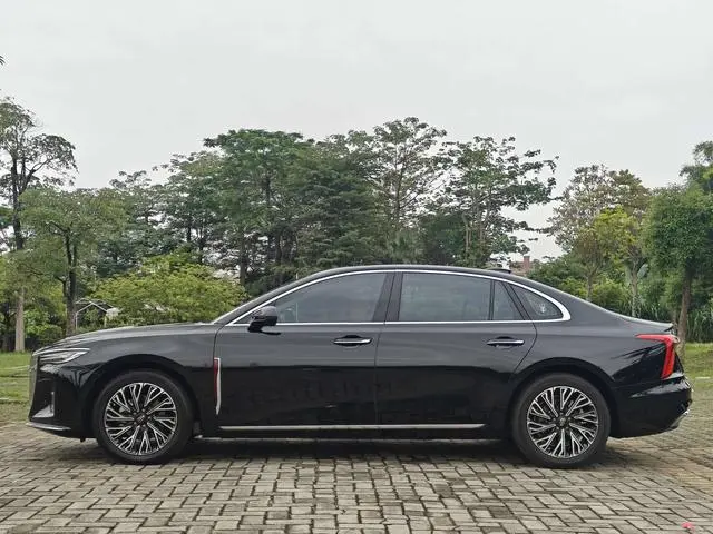 Hongqi Hongqi H5 2.0T Automatic Zhilian Qichang Version