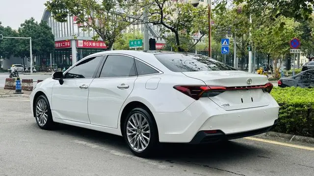 TOYOTA Asian dragon 2.0L CVT Deluxe Edition