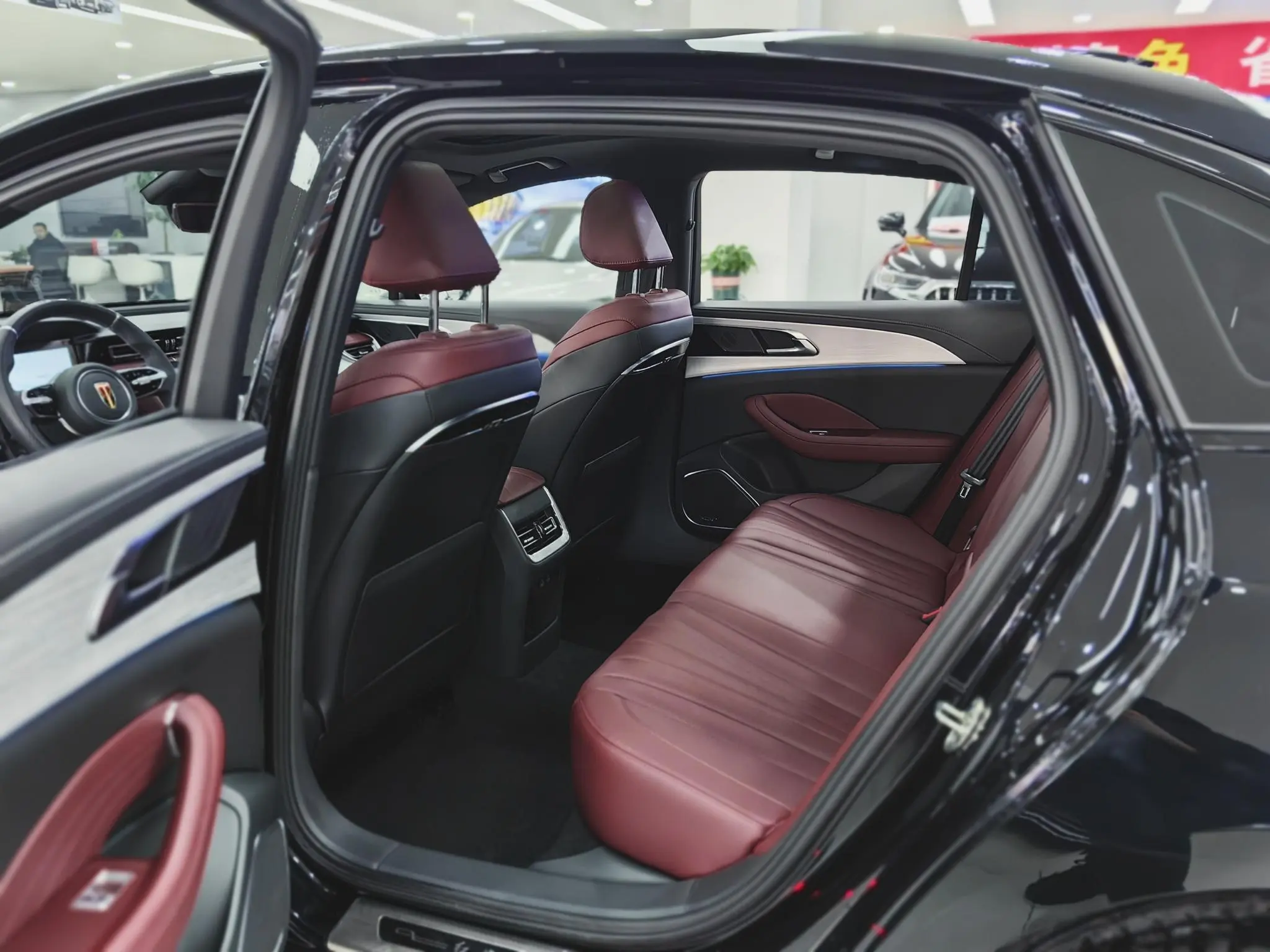 Hongqi Hongqi H5 2.0T Automatic Dark Shadow Version