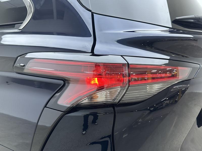 Toyota Gravia 2022