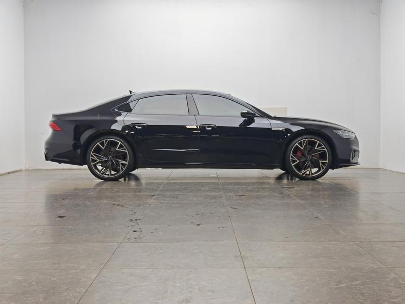 Audi Audi A7L 2024