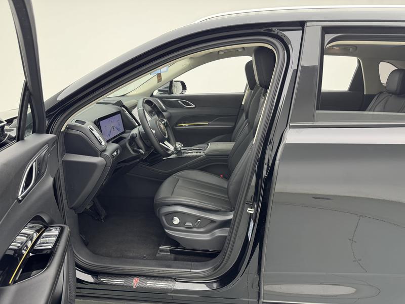 Hongqi Hongqi HS3 2024