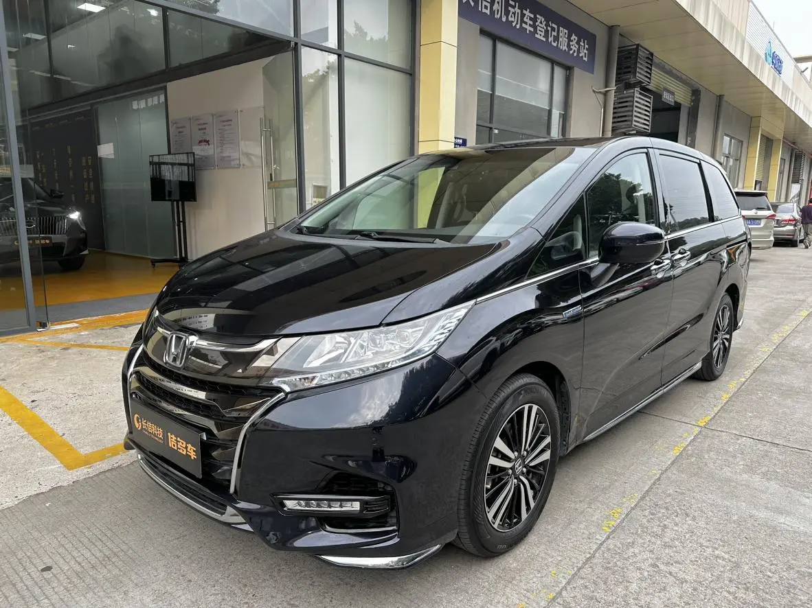 Honda Odyssey 2.0L Sharp*Exclusive Edition