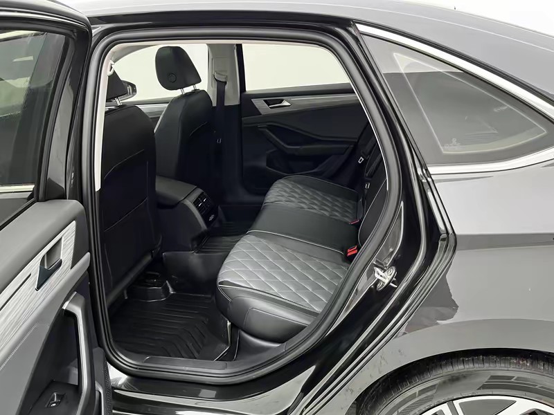 Volkswagen Sagitar 2023