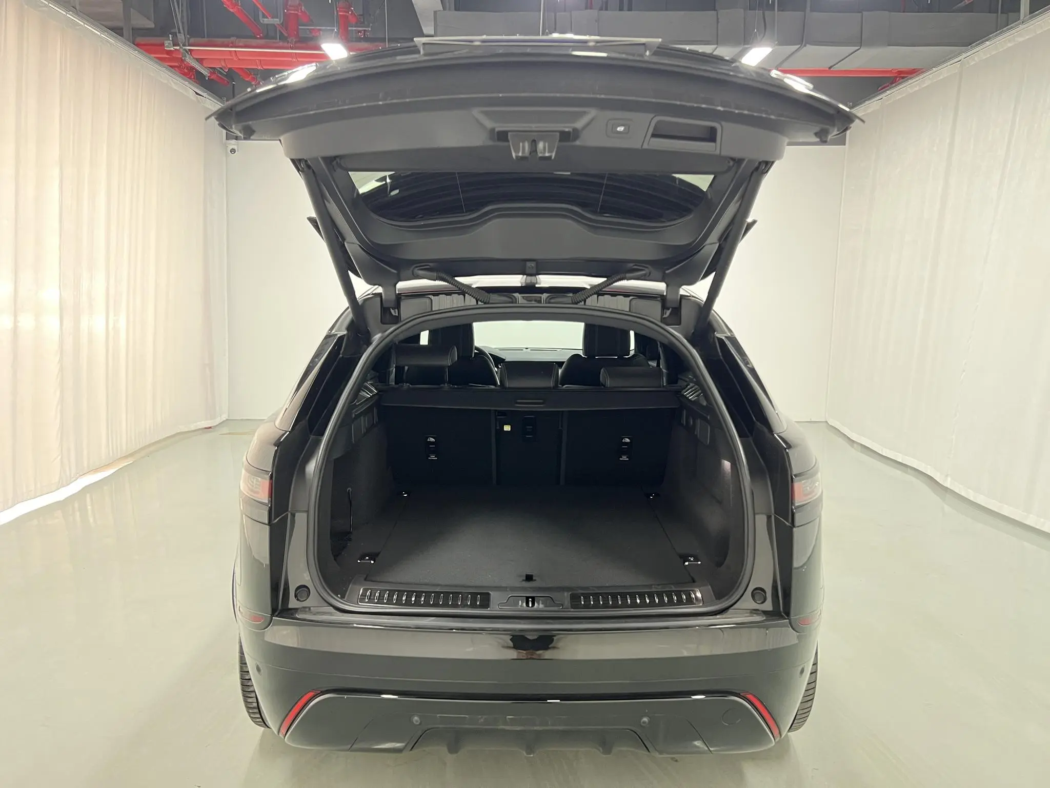 Land Rover Range Rover Star Pulse 250PS Yihe Collector's Edition