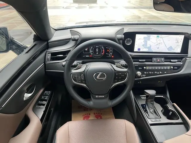 Lexus Lexus ES 200 Excellent Edition
