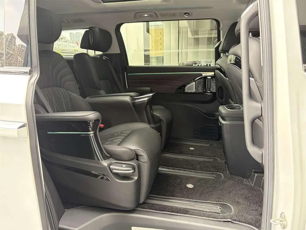 GAC Trumpchi M8 Master Series 2.0TM Super Hybrid Version