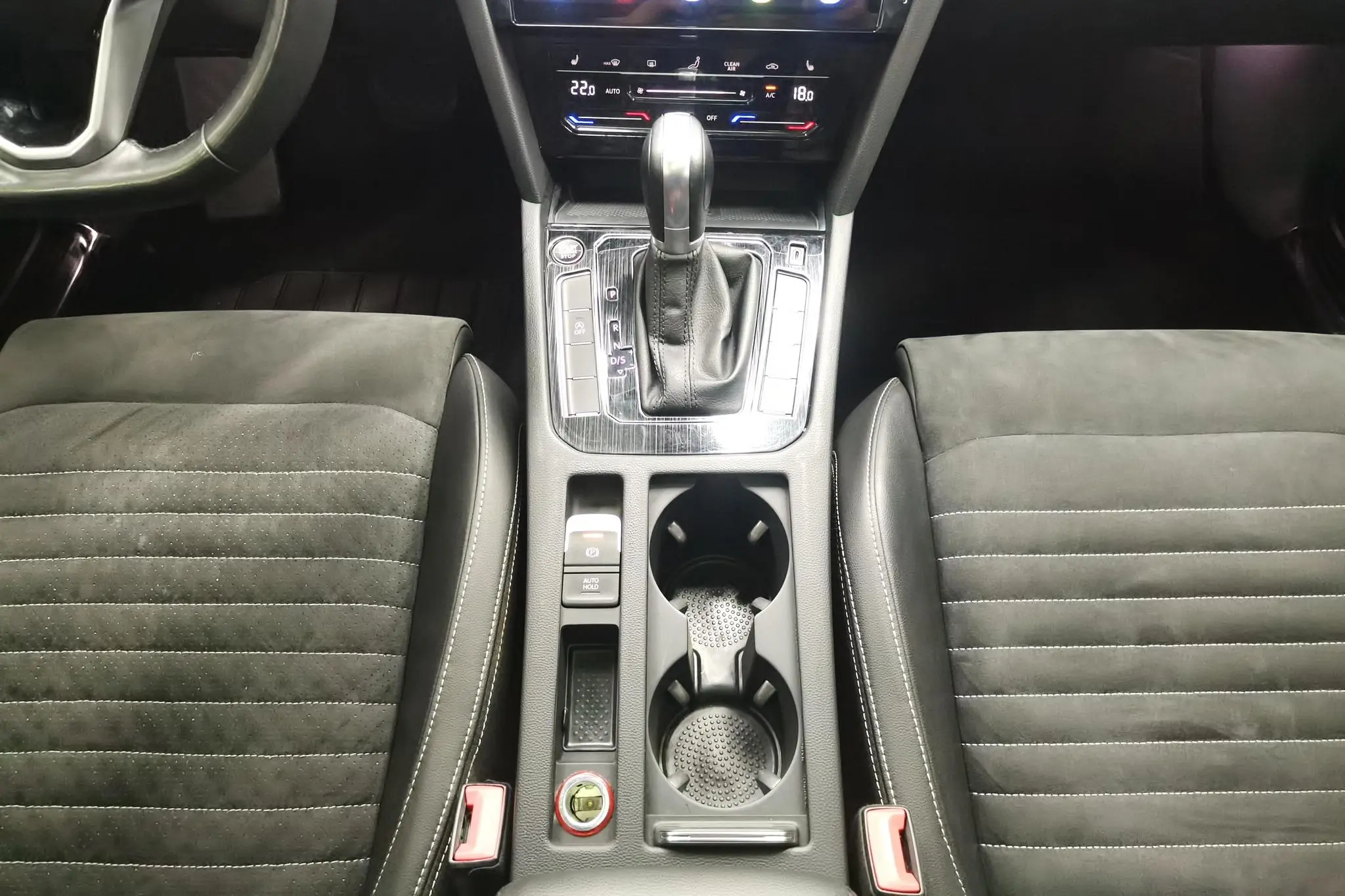 Volkswagen Magotan 380TSI DSG Luxury