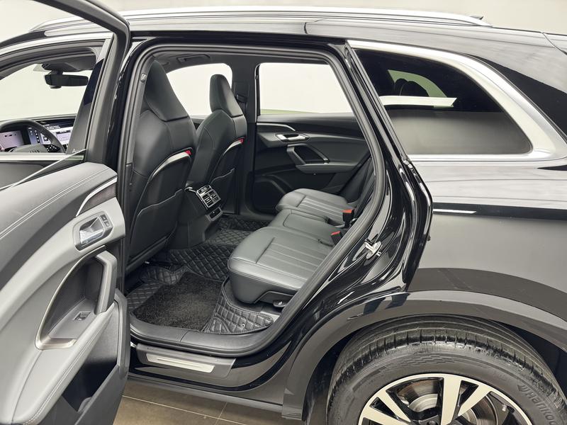 Audi Audi Q5L 2026