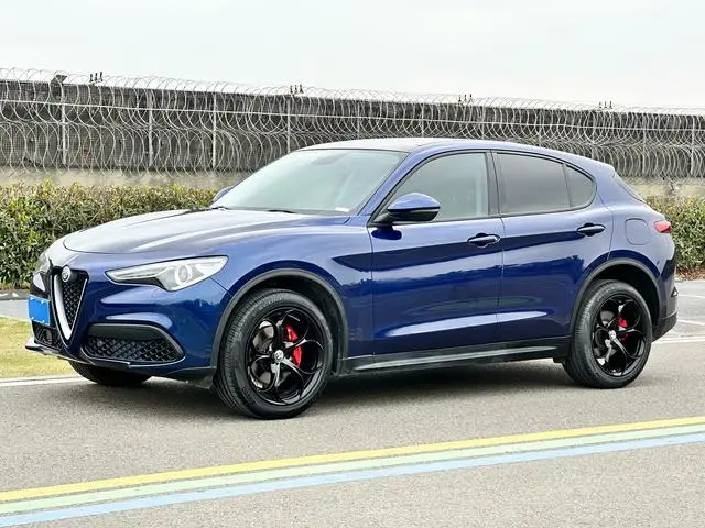 Alfa Romeo Stelvio 2.0T 200HP Elite Edition