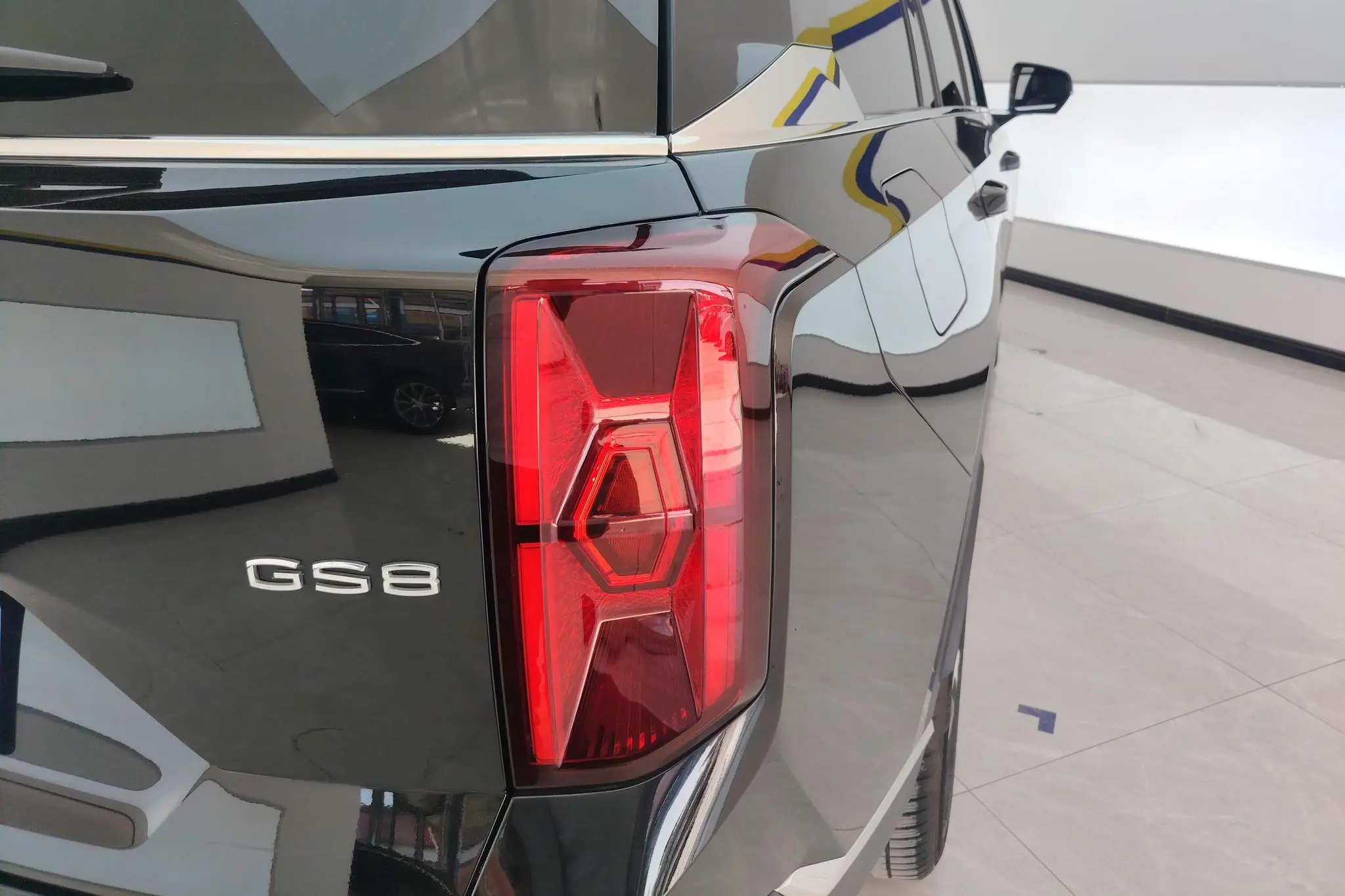 GAC Trumpchi GS8 Pilot Series 2.0 TGDI two-wheel drive Luxury Smart Edition