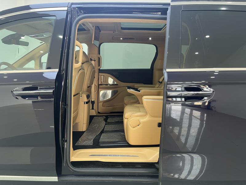 Voyah Lantu Dreamer PHEV 2025