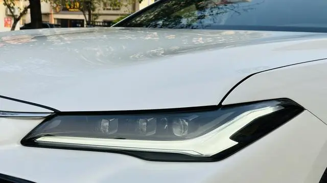 TOYOTA Asian dragon 2.5L Automatic Touring Premium Edition