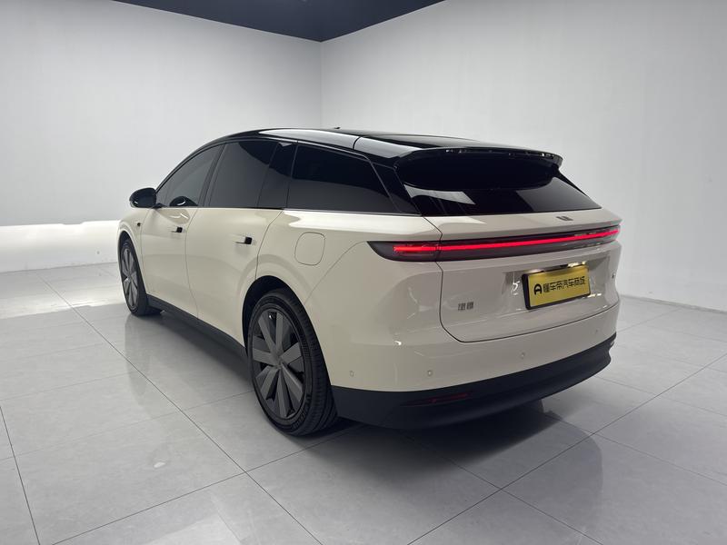 Li Auto Ideal i6 2025