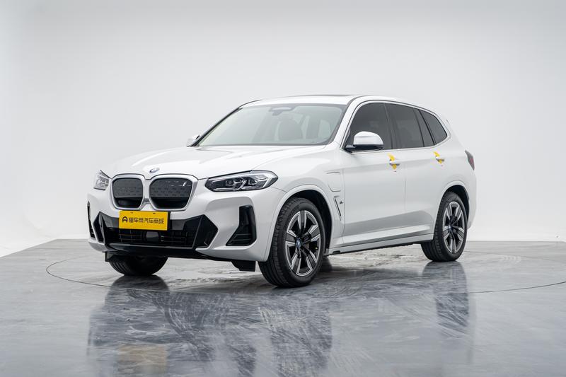 BMW BMW iX3 2024
