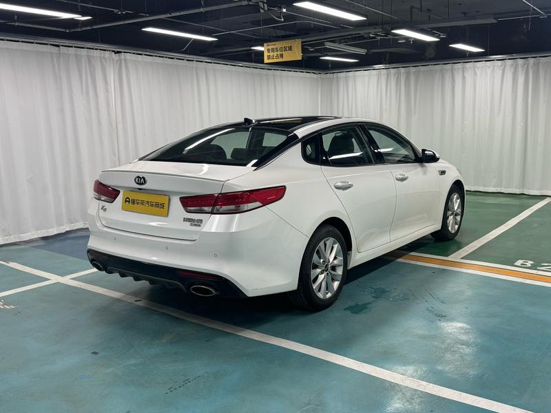 Kia Kia K5 2016