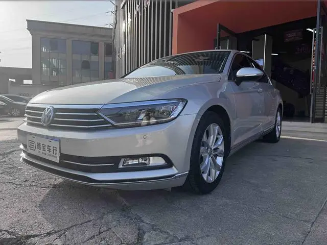 Volkswagen Magotan 330TSI DSG luxury Country V