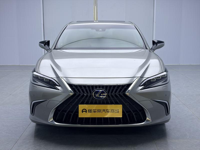 Lexus Lexus ES 2021
