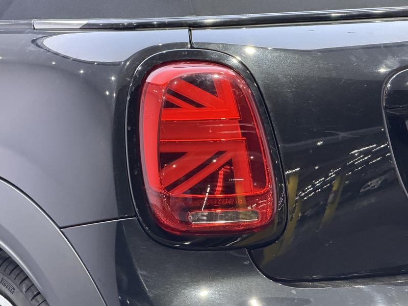 MINI MINI 2023