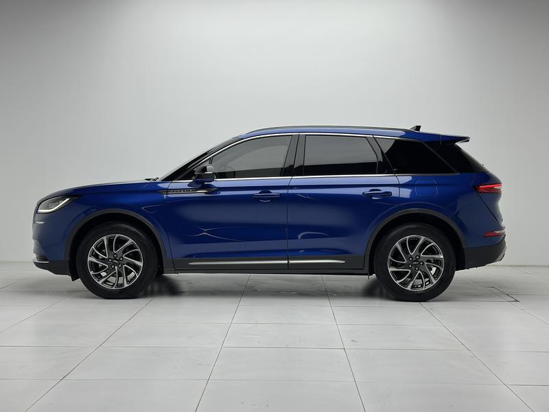 Lincoln adventurer 2022