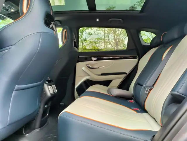 BYD Song PLUS DM DM-i Champion Edition 110KM Flagship PLUS