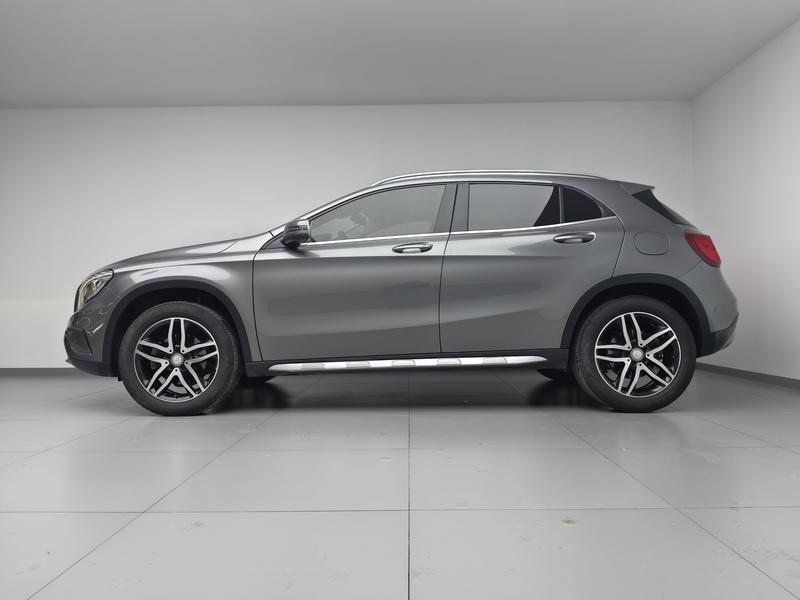Mercedes-Benz Mercedes Benz GLA 2016