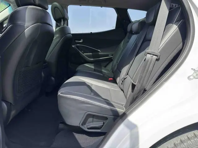 Hyundai Shengda 2.0T automatic four-wheel drive intelligent 7-seater