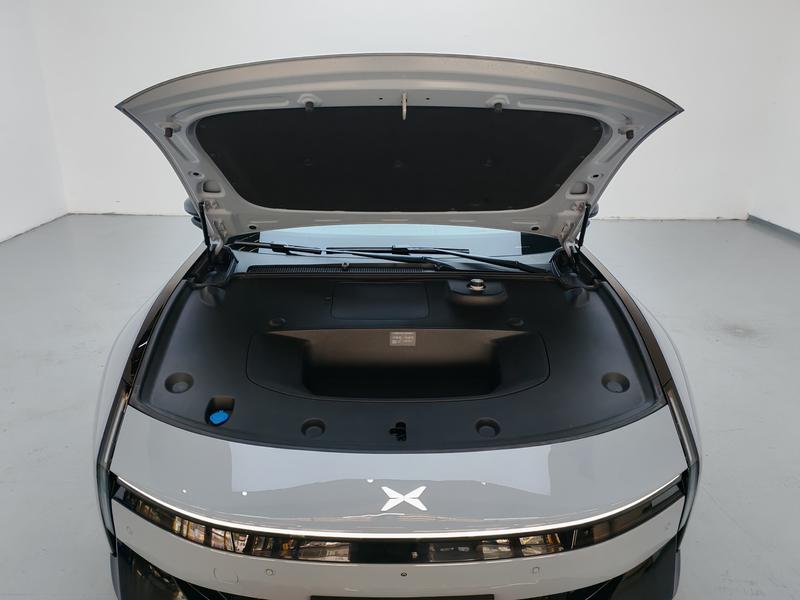 XPeng Xiaopeng P7 2025