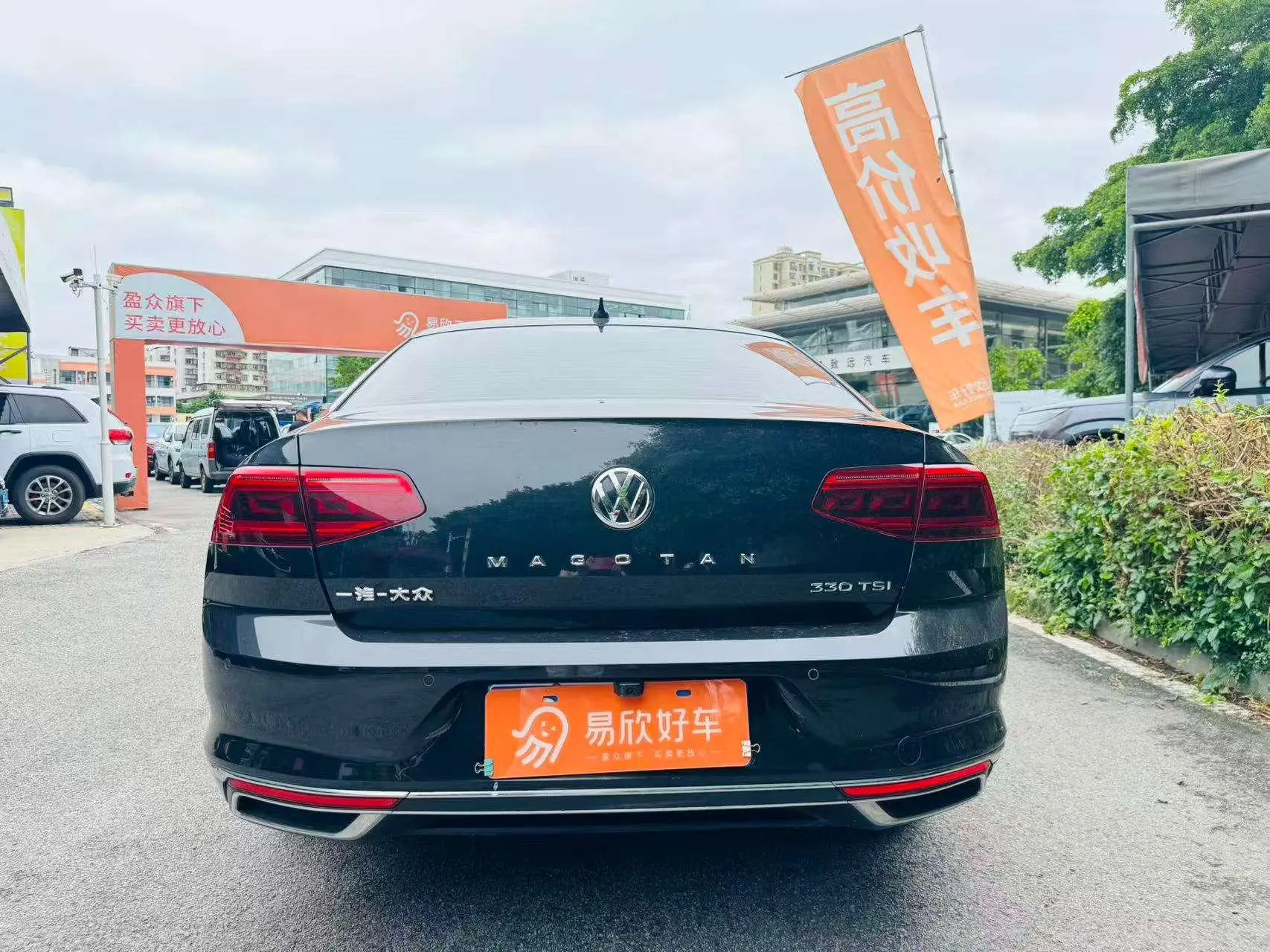 Volkswagen Magotan 330TSI DSG Luxury
