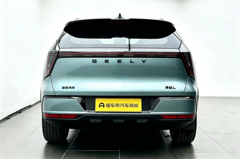 Geely Boyue L 2025