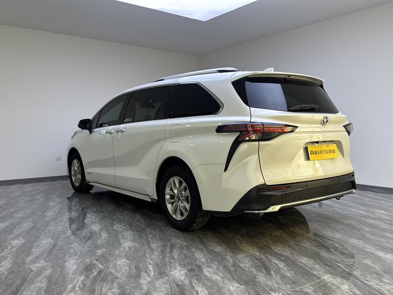 Toyota Gravia 2023
