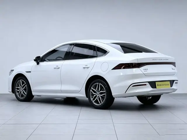 BYD Qin PLUS DM DM-i Champion Edition 120KM Leading Type